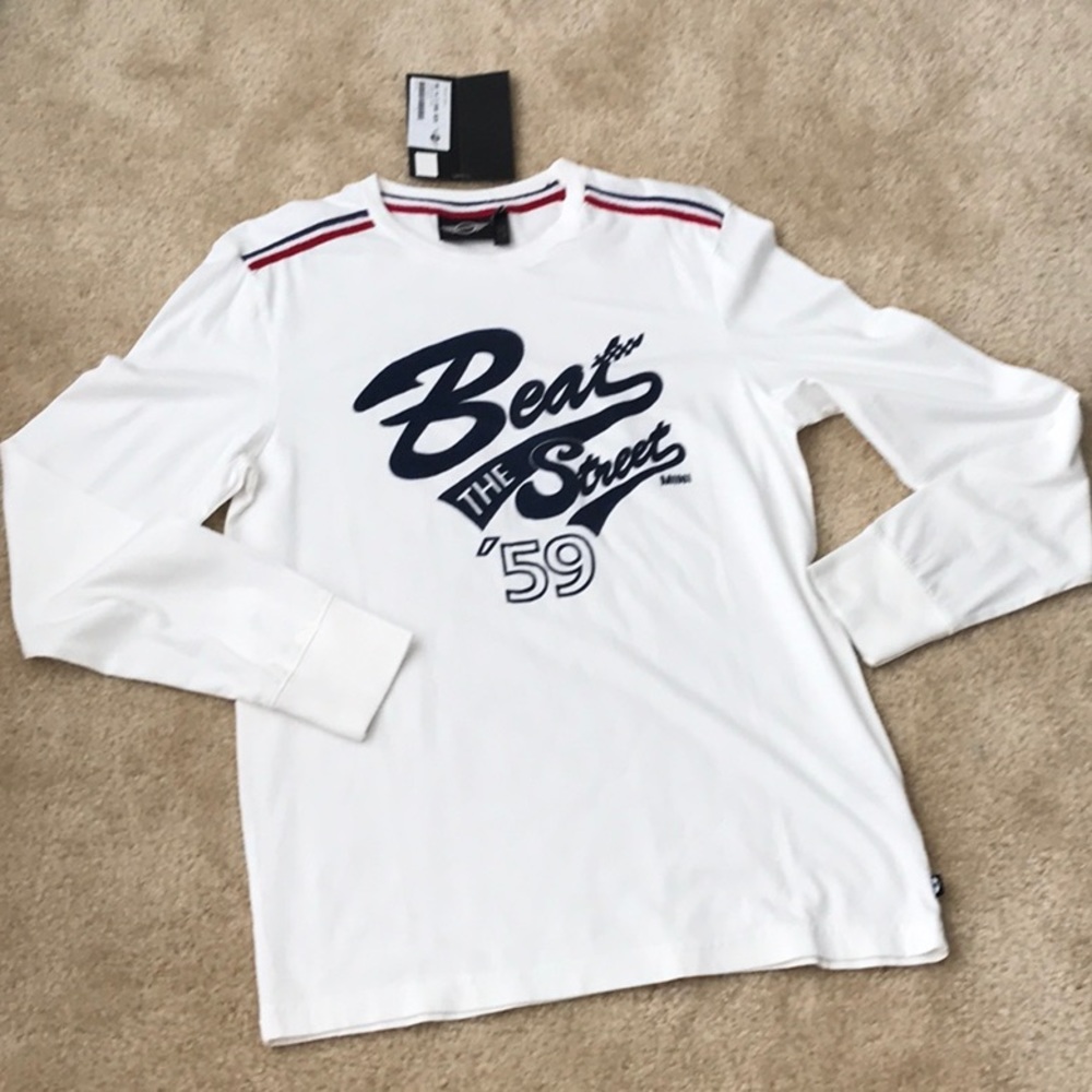 Men's Street Long Sleeve Tee. Size Small.